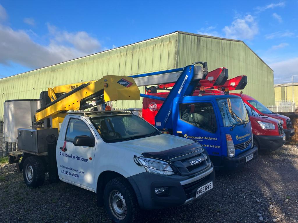 Multiple vehicles in for a LOLER inspection